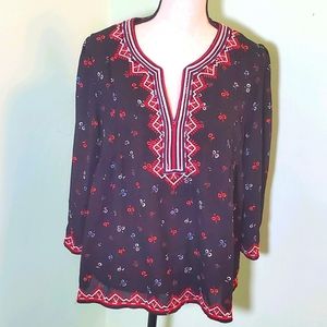 LIKE NEW GAP Bohemian Eclectic Embroidered Black Floral Print Swing Blouse